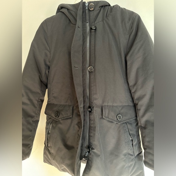 Uniqlo Down Coat - Picture 2 of 9